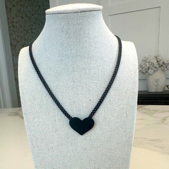 TOVA Jewelry - TOVA Black Heart Necklace in Black Smutt